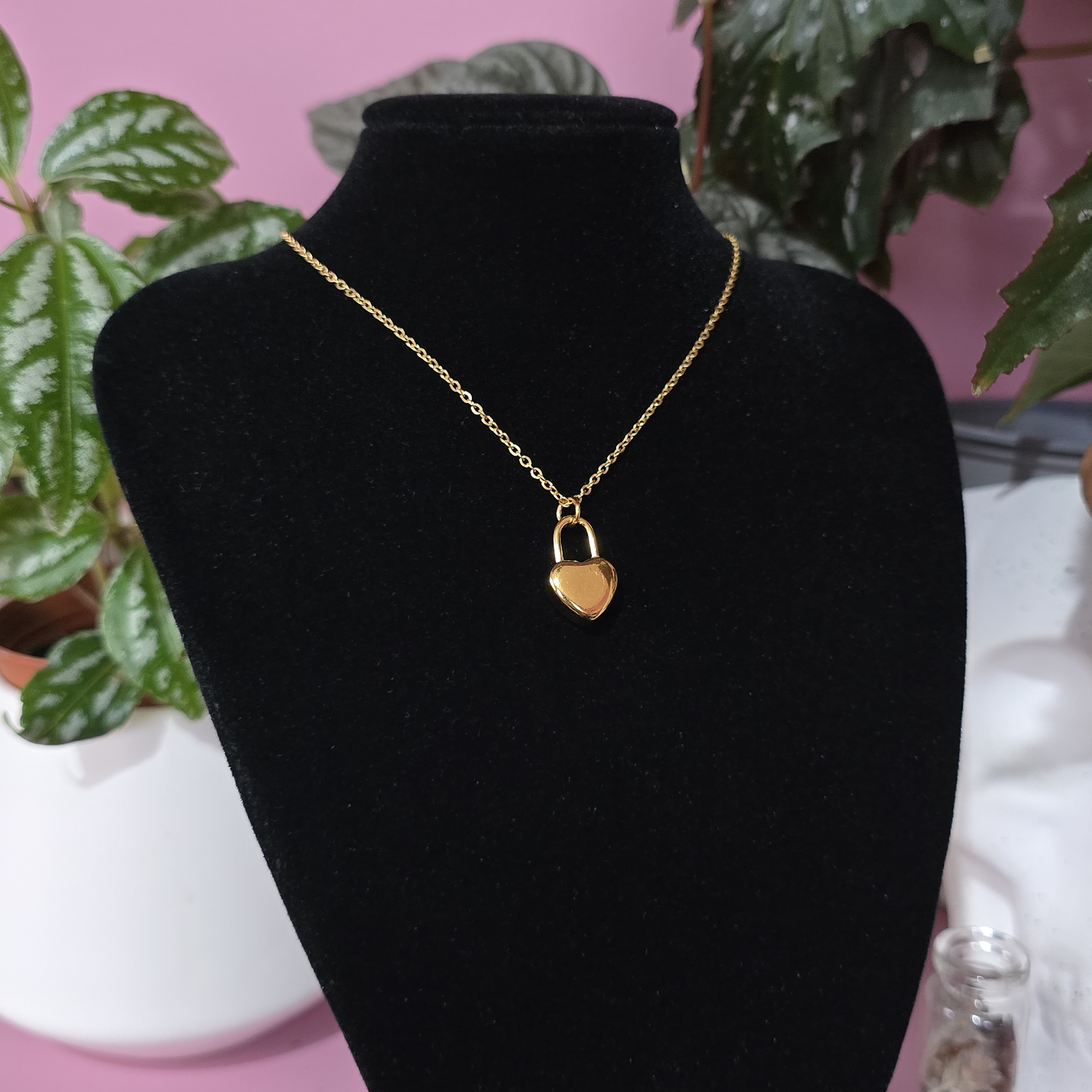 Heart Padlock Necklace – Customizable (Gold)