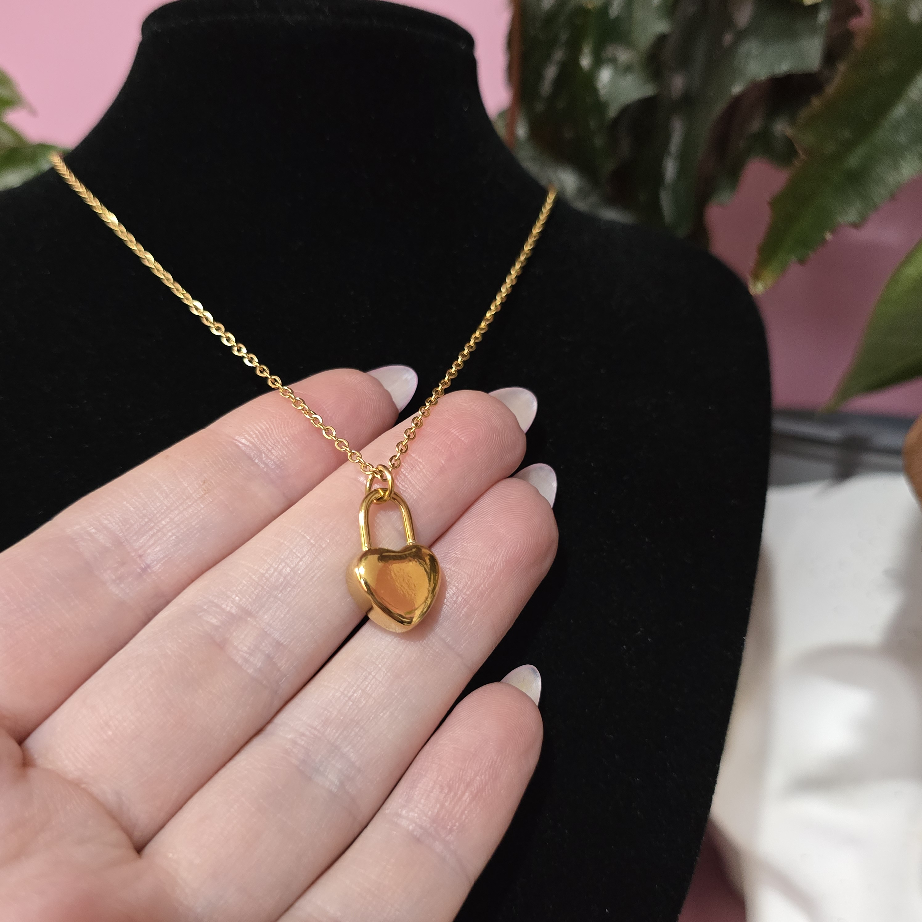 Heart Padlock Necklace – Customizable (Gold)
