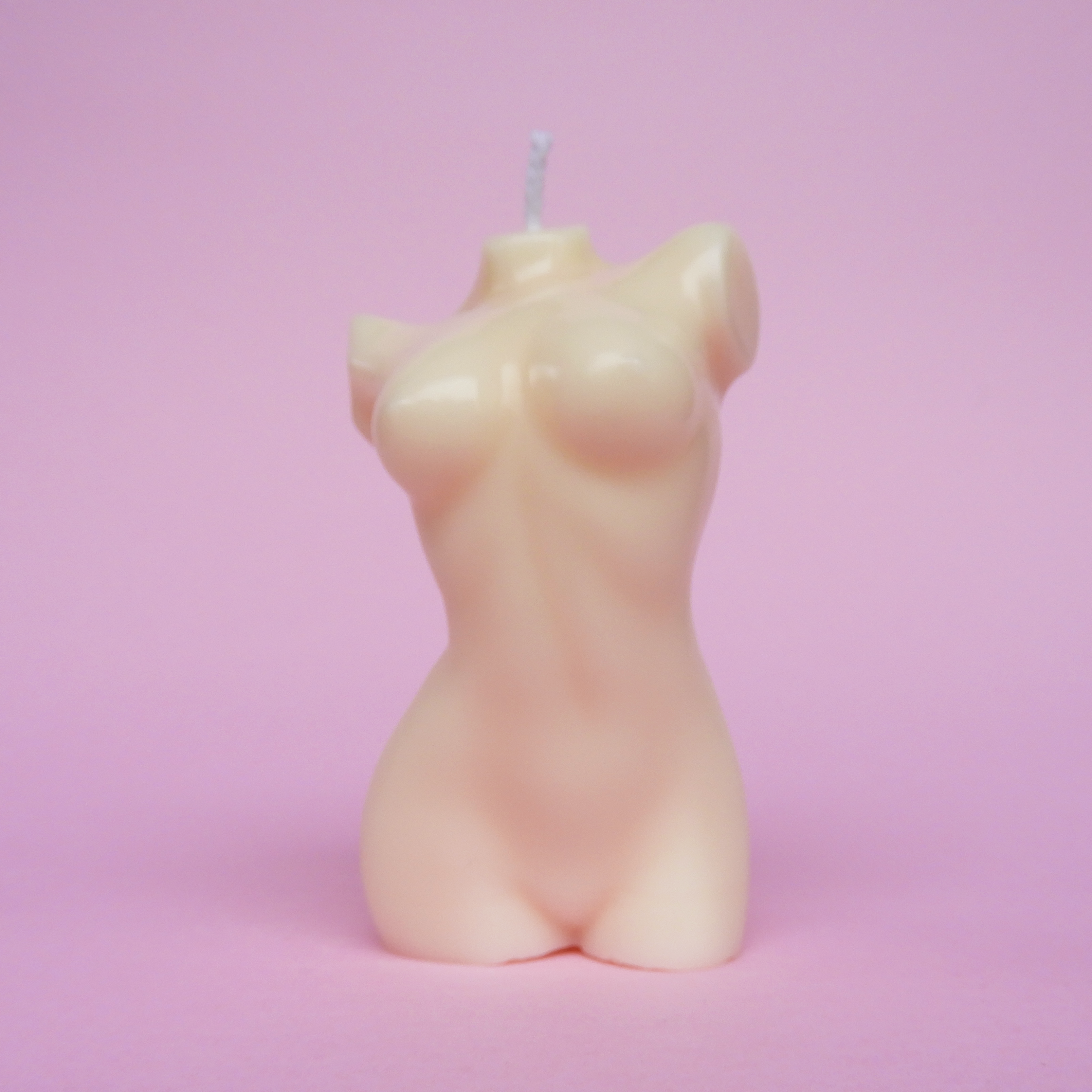 Curvy Candle